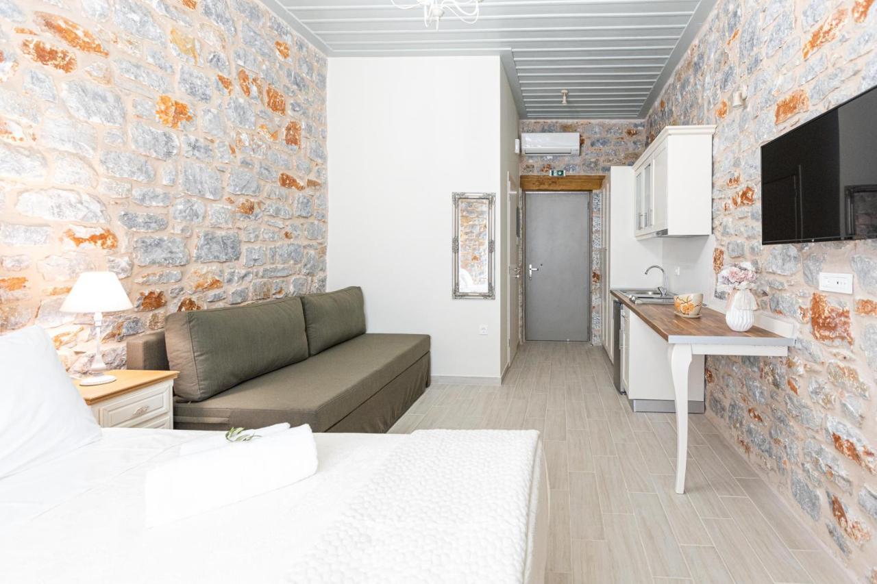 Elaianthos 2 Aparthotel Jýthio Eksteriør bilde